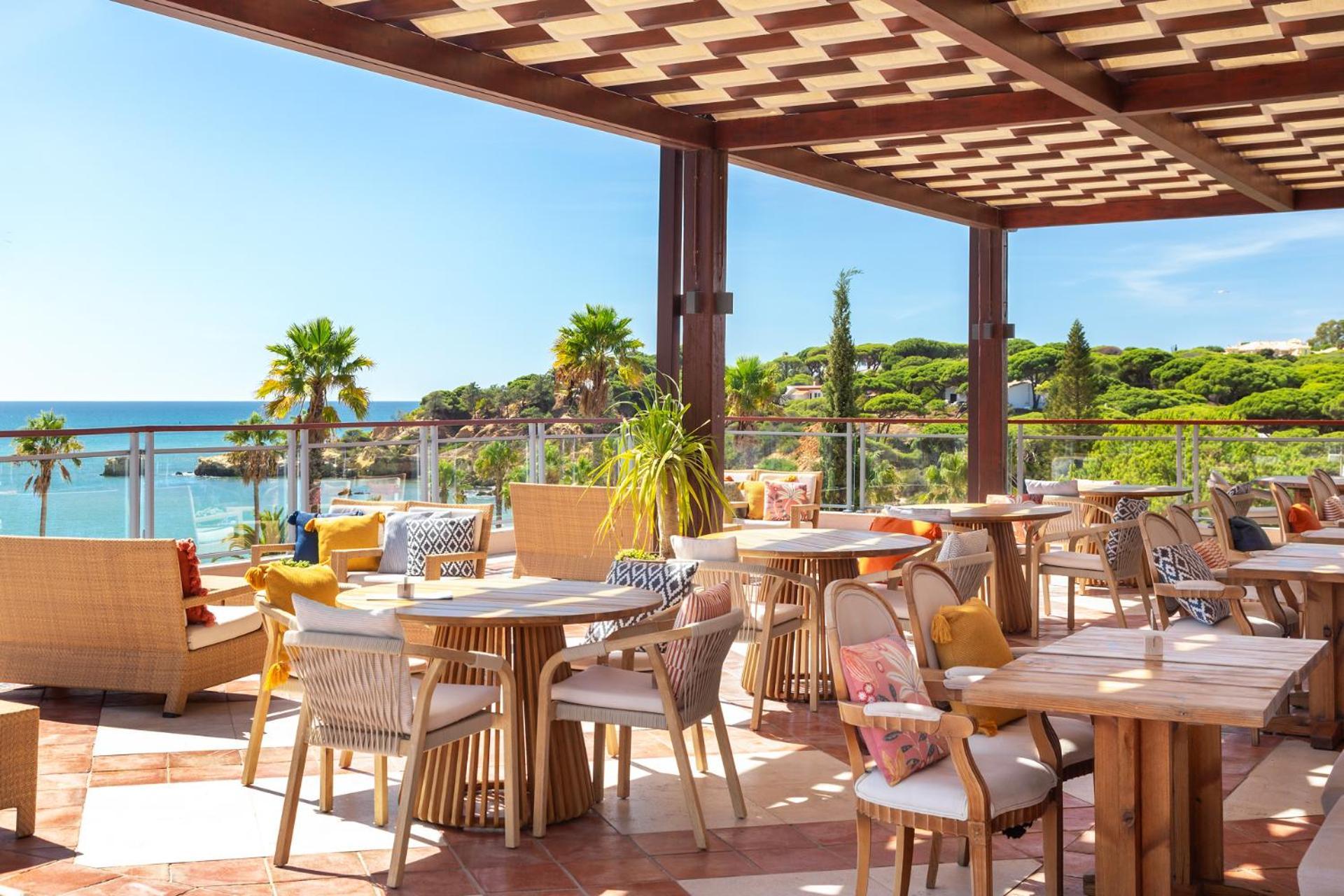 Grande Real Santa Eulalia Resort & Hotel Spa Albufeira Exterior photo The Beach Club