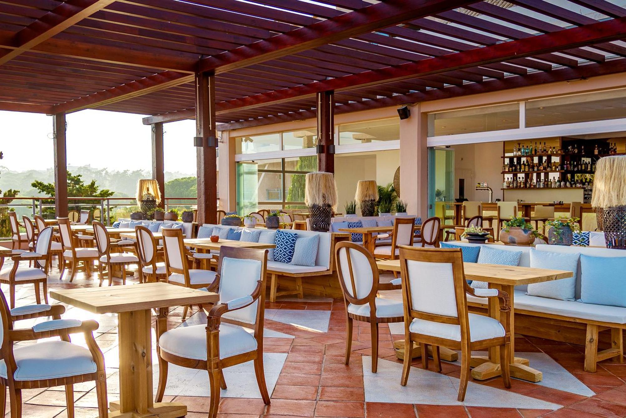 Grande Real Santa Eulalia Resort & Hotel Spa Albufeira Exterior photo The Sky Bar