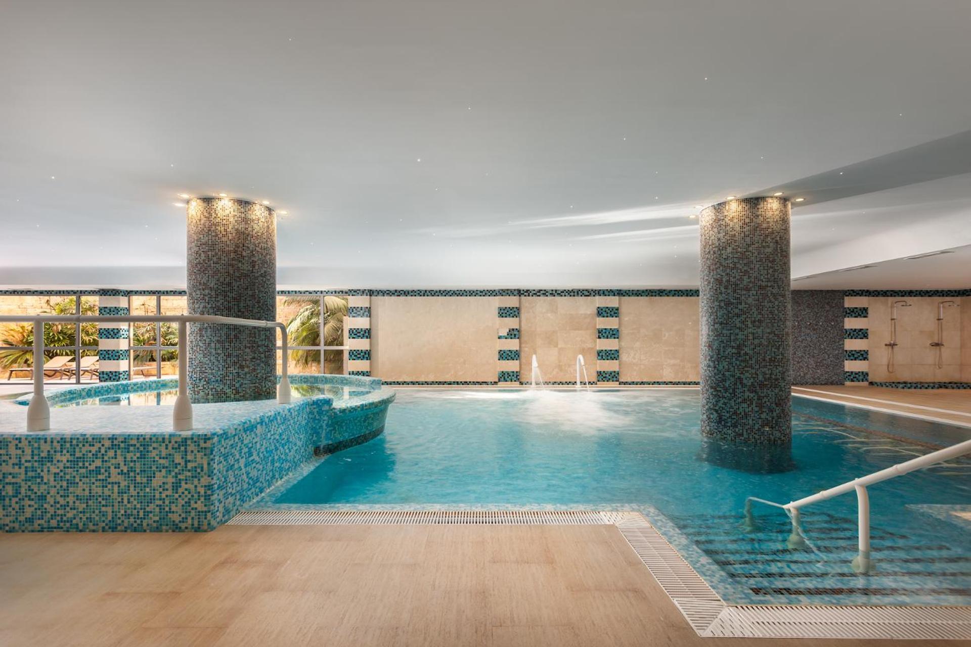 Grande Real Santa Eulalia Resort & Hotel Spa Albufeira Exterior photo The swimming pool at the hotel