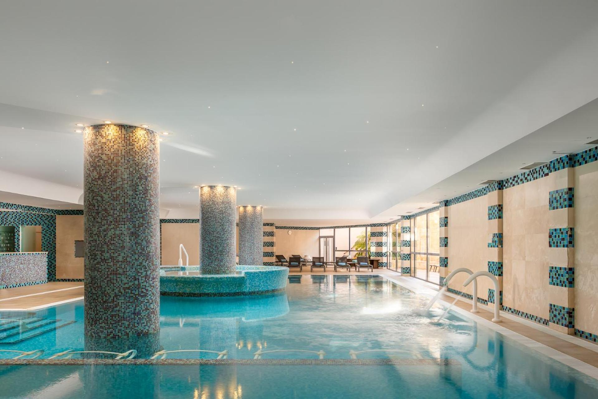 Grande Real Santa Eulalia Resort & Hotel Spa Albufeira Exterior photo The swimming pool at the hotel