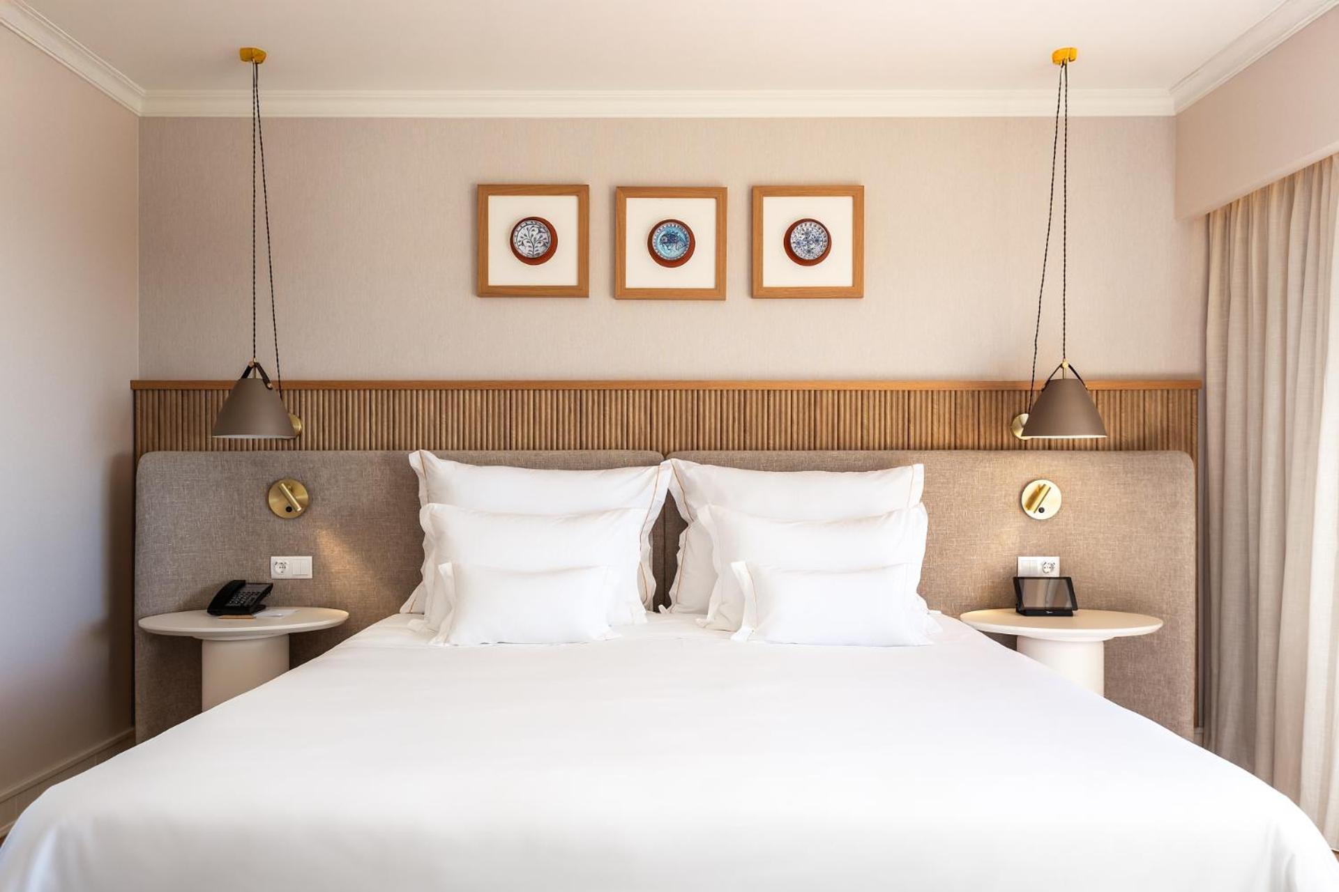 Grande Real Santa Eulalia Resort & Hotel Spa Albufeira Exterior photo A bedroom at the hotel